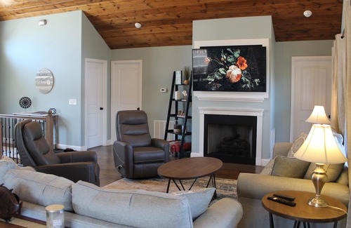 Lakeside Estates House | Vacation at Norris in 2024! Updates inside! Dock/slide. Cove. Firepit. HotTub