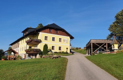 Waidhofen An Der Ybbs Apartment | Vacation apartment (34 sqm) with a view of the edge of the forest and the Mostbrunnen fountain