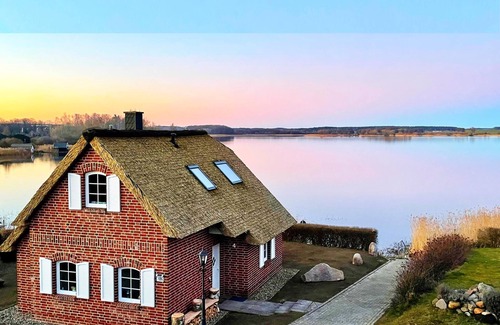 Sternberg House | Vacation cottage Am Stein