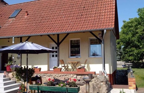 Dobbin-Linstow House | Vacation cottage Streblow