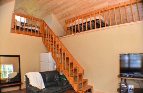Litchfield Cottage | Vacation Cottage On Lakefront Campbell's Bay Quebec near Ottawa/Gatineau