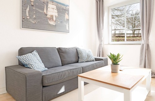 Blekendorf Apartment | Vacation apartment Am Bauerngarten with terrace in Holstein Switzerland