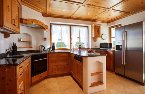 Garmisch-Partenkirchen House | Vacation home "Villa Alpenmelodie"