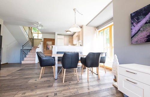 Sonnenbichl House | Vacation home "Adlerhorst" in Garmisch-Partenkirchen
