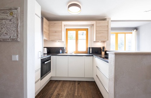 Sonnenbichl House | Vacation home "Adlerhorst" in Garmisch-Partenkirchen