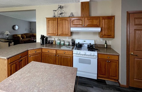 Tawas City House | Vacation Delight-Two blocks from boat launch, park, beach and popular Newman St.