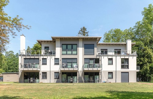 Krakow am See Apartment | Vacation directly on Lake Krakow in an apartment with balcony