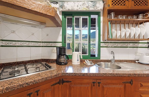 Buenavista del Norte House | Vacation Home 'La Cuadra' with Sea View, Private Terrace and Wi-Fi