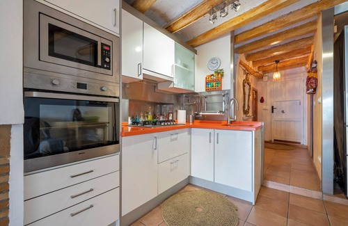 La Morera de Montsant House | Vacation Home "Cal Cosials" with Mountain View, Private Terrace & Balcony