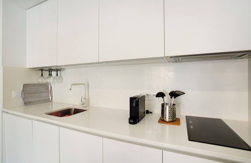 Los Llanos Apartment | Vacation Home 'Flying La Palma- Red' with Mountain View, Terrace & Wi-Fi