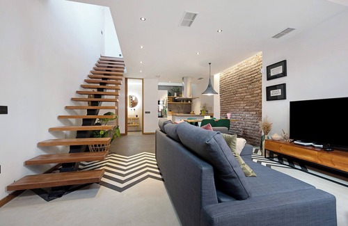 Santa Cruz de Tenerife House | Vacation Home 'Casita Ravina' with Wi-Fi, Garden & A/C