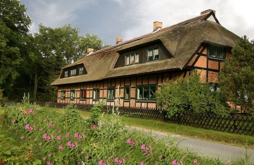 Roevershagen Apartment | Vacation for two. under the thatched roof