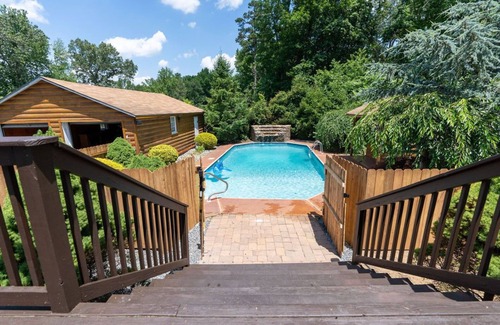 Birmingham House | Vacation Getaway /Medford Lakes