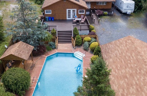 Birmingham House | Vacation Getaway /Medford Lakes