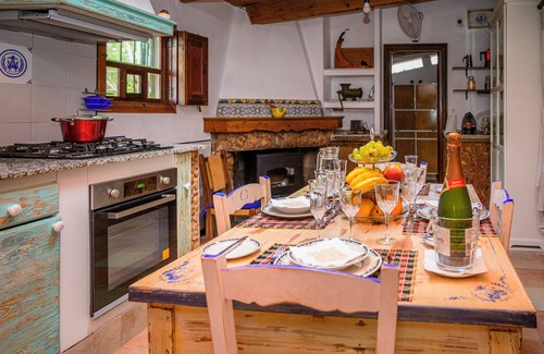 Santa Maria del Cami Villa | Vacation Home 'Sa Caseta de Santa Maria' with Private Pool and Wi-Fi