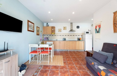Granadilla de Abona Apartment | Vacation Home 'P Armonia Rural' with Sea View, Terrace, Shared Pool & Wi-Fi