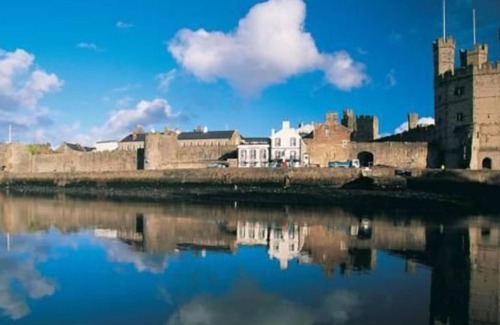Brynrefail House | Vacation home Freddy in Menai Bridge/Bangor - 4 persons, 2 bedrooms