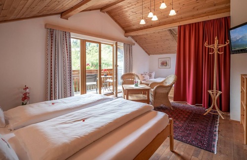 Oberndorf bei Kitzbuhel House | Vacation home for 10 guests with 140m² in Oberndorf in Tirol (164021)