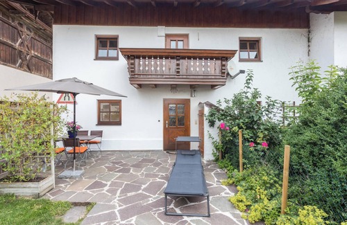 Gstadt am Chiemsee House | Vacation Home "Zuhaus am See" with Mountain View, Sauna, Wi-Fi and Garden
