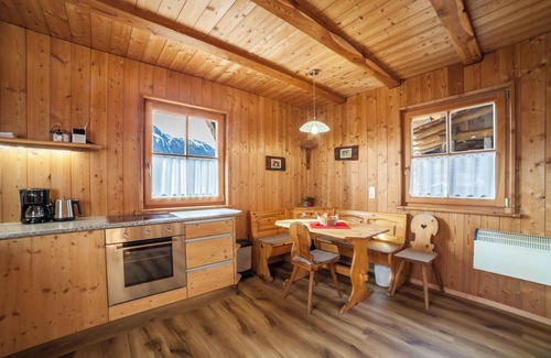 Naturno House | Vacation Home "Waldhof" with Mountain View, Balcony & Wi-Fi