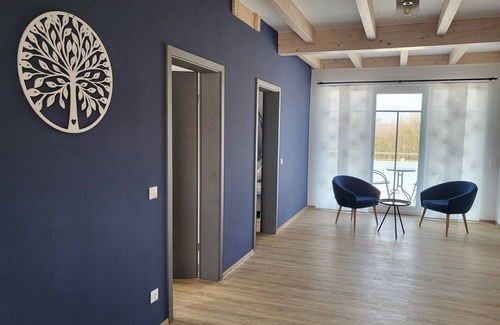 Feuchtwangen Apartment | Vacation home 1 with sauna and whirlpool