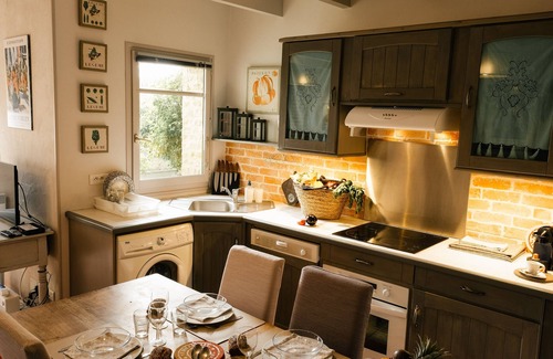 Longeves House | Vacation home/2 bedrooms/La Rochelle 15 min away/enclosed garden/WIFI/Holiday vouchers