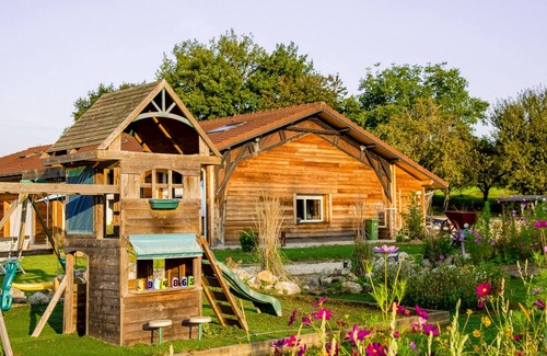 Cornier Ski Chalet | Vacation home - 350 m2 - Peace and quiet guaranteed- 12 to 16 people