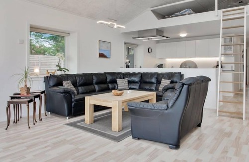 Ballum House | Vacation home "Ajla" by Interhome