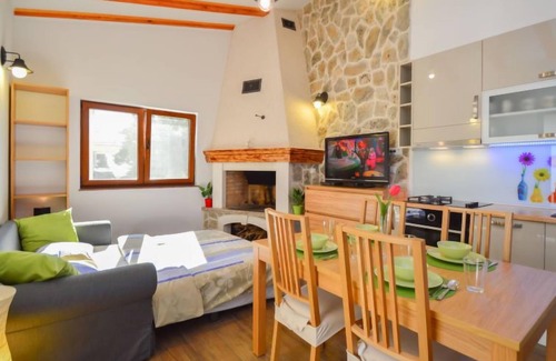 Brodarica House | Vacation home Ante by Interhome