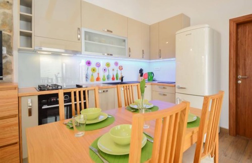 Brodarica House | Vacation home Ante by Interhome