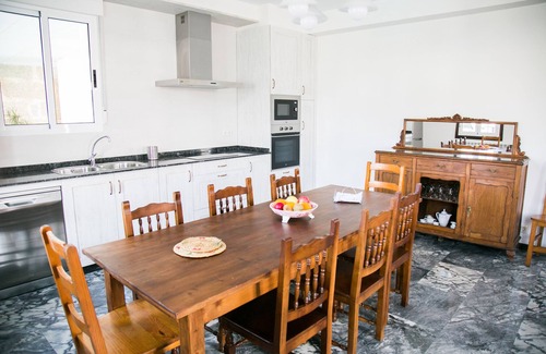 Meis House | Vacation Home As Teresas