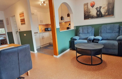 Mengerskirchen House | Vacation home at the node A10 Grill, terrace, desk, printer, 2xTV, kitchen