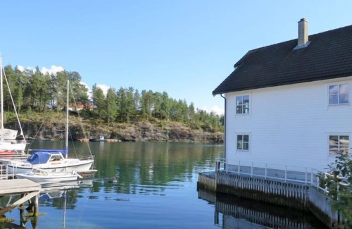 Strandebarm House | Vacation home Bakkakaien (FJH440) in Strandebarm - 10 persons, 5 bedrooms