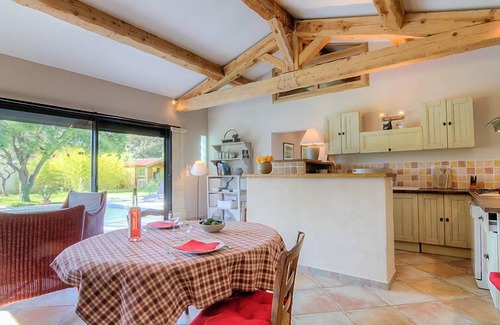 Carpentras House | Vacation home Bezert by Interhome