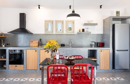 Apollonia Villa | Vacation Home "Black Tower Villa" with Sea View, 2 Private Terraces & Wi-Fi
