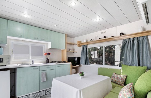 Medina-Sidonia House | Vacation Home "Bungalow La Villoria Estandar 4" with Shared Pool, Private Terrace & Wi-Fi