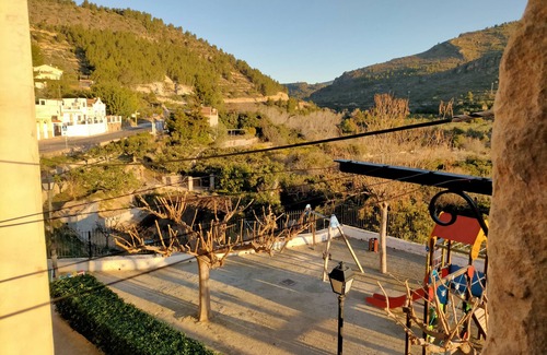 Segorbe House | Vacation Home "Ca Josep" with Private Terrace, Balcony & Wi-Fi