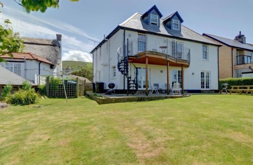 Croyde House | Vacation home Caen in Croyde - 11 persons, 6 bedrooms