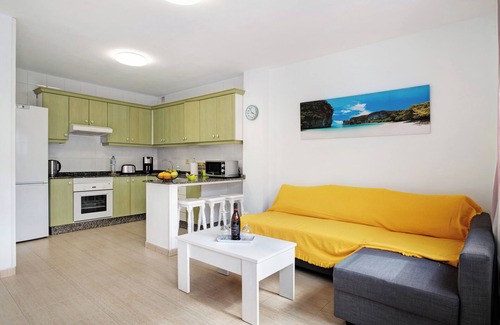 Playa Honda House | Vacation Home "Candido" close to the Sea with Private Terrace