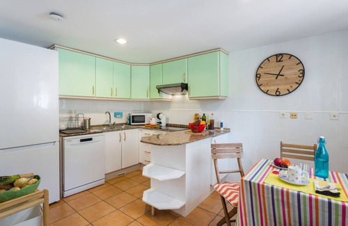 Cullera House | Vacation Home "Casa entre mar y montaña" with Sea View & Private Terrace