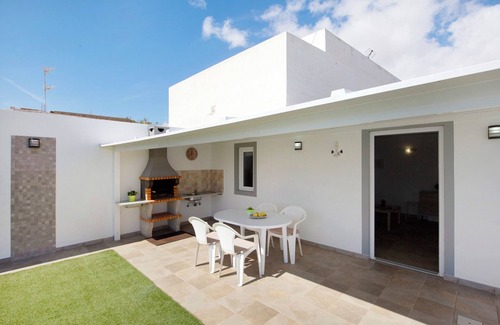 El Matorral House | Vacation Home "Casa Muley" with Private Pool, Private Garden & Wi-Fi