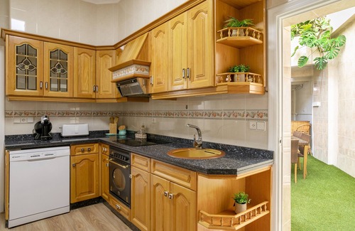 Agost House | Vacation Home "Casa Ilusion" with Private Terrace & Wi-Fi