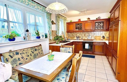 Niederstadtfeld House | Vacation home Daddy Bernd - Holiday home Daddy Bernd, 8 persons