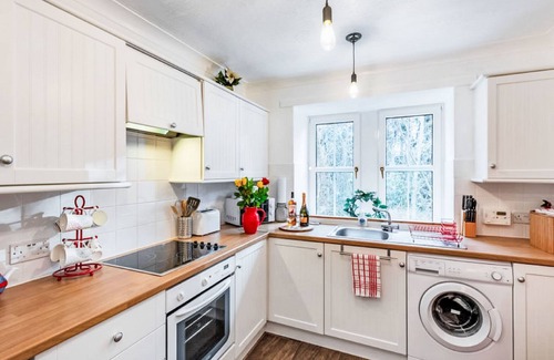 Invermoriston House | Vacation home Dancot by Interhome