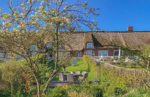 Fedderswarf House | Vacation home Dat lüttje Reethus in Ockholm for up to 4 persons