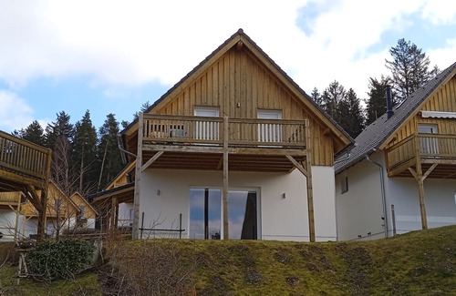 Lojzova Paseka House | Vacation home directly at the Lipno reservoir