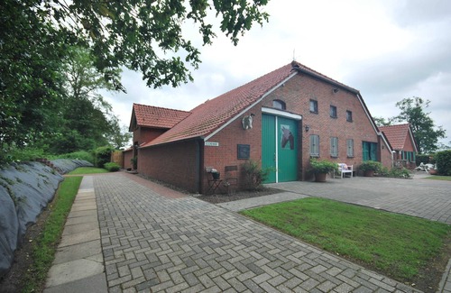 Uplengen House | Vacation home Eichenhof 35648 - Holiday home Eichenhof