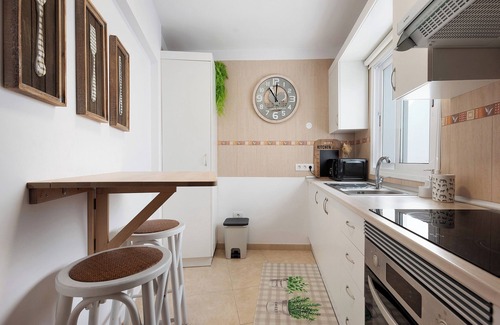 El Guincho Apartment | Vacation Home "Casa Tatiana Vacacional" with Mountain View & Wi-Fi