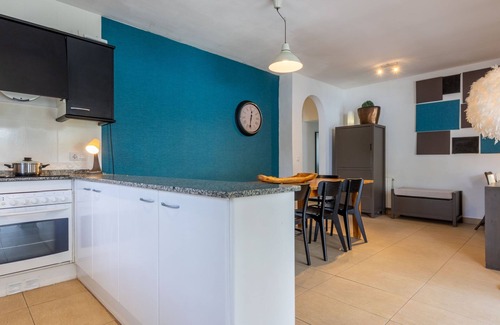 Vespella de Gaia House | Vacation home Dorada by Interhome