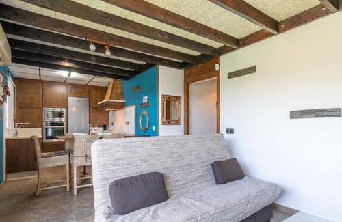 Alicante House | Vacation Home "Estrella De Mar" with Private Terrace, Shared Terrace & Wi-Fi